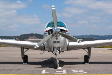 G-HOPE · Beechcraft F33A Bonanza · (LPVL)