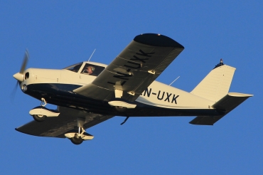 LN-UXK · Piper PA-28-140 Cherokee · (SVG / ENZV)