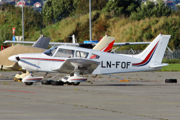 LN-FOF · Piper PA-28-180 · (SVG / ENZV)