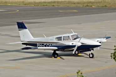 PH-COM