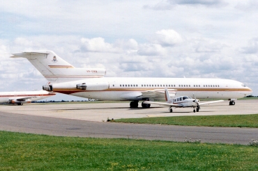VR-CBQ · Boeing 727-212/Adv · (LTN / EGGW)