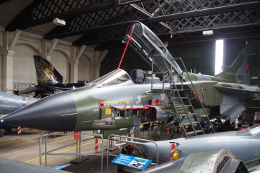 ZA319 · Panavia Tornado GR.1 · (EGLS)