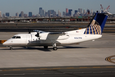 N367PH · Bombardier Dash 8-Q202 · (EWR / KEWR)