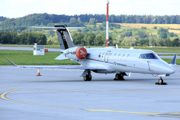 SP-AAW · Learjet 75 · (KRK / EPKK)