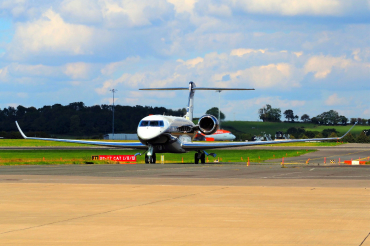 N706GD · Gulfstream Aerospace G700 · (BRS / EGGD)