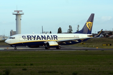 EI-EVK · Boeing 737-8AS(WL) · (LIS / LPPT)