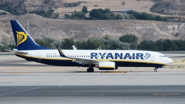 EI-DYC · Boeing 737-8AS(WL) · (MAD / LEMD)