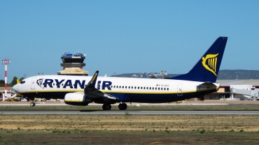 EI-EKY · Boeing 737-8AS(WL) · (FAO / LPFR)
