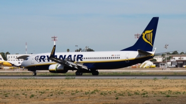EI-EVX · Boeing 737-8AS(WL) · (FAO / LPFR)