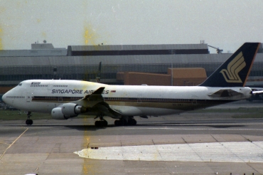 9V-SMJ · Boeing 747-412 · (LHR / EGLL)