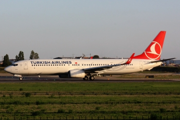 TC-JYG · Boeing 737-9F2/ER(WL) · (LIS / LPPT)