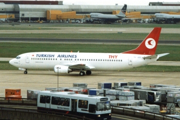 TC-JDT · Boeing 737-4Y0 · (LHR / EGLL)