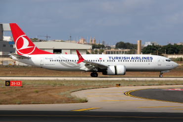 TC-LCC · Boeing 737-8 MAX · (MLA / LMML)