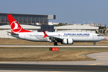 TC-LCD · Boeing 737-8 MAX · (MLA / LMML)