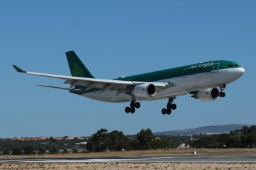 EI-DUO · Airbus A330-202 · (FAO / LPFR)