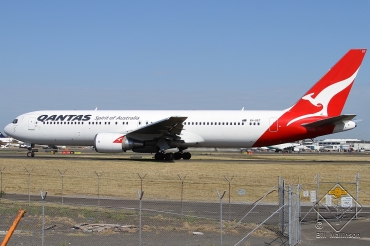 VH-OGT · Boeing 767-338/ER · (SYD / YSSY)