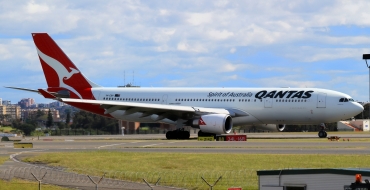 VH-EBP · Airbus A330-202 · (SYD / YSSY)