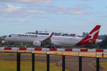 VH-OGA · Airbus A321-271NY XLR · SYD / YSSY