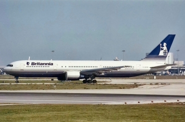 G-OBYE · Boeing 767-304/ER · (LIS/ LPPT)