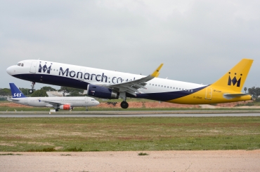 G-ZBAD · Airbus A321-231(WL) · (FAO / LPFR)