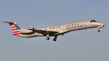 N668HH · Embraer ERJ-145LR · (YUL / CYUL)