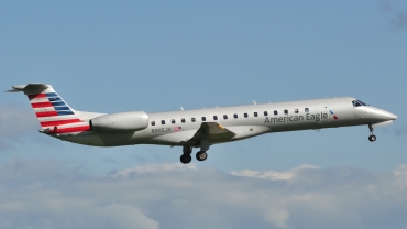 N905JH · Embraer ERJ-145LR · (YUL / CYUL)