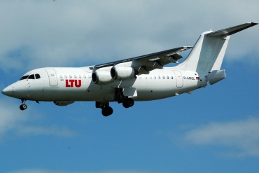 D-AMGL · British Aerospace BAe-146-200A · (LIS / LPPT)