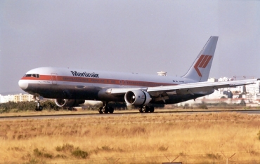 PH-MCM · Boeing 767-31A/ER · (FAO / LPFR)