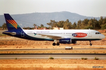 G-SUEE · Airbus A320-231 · (FAO / LPFR)