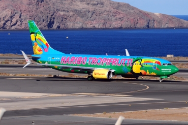 D-ATUJ · Boeing 737-8K5 · (LPA / GCLP)