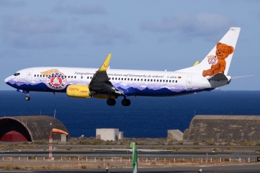 D-AHFR · Boeing 737-8K5 · (LPA / GCLP)