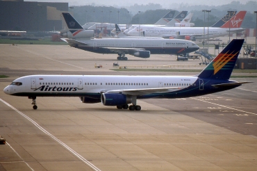 G-MCEA · Boeing 757-225 · (LGW / EGKK)