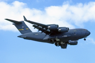 95-0105 · Boeing C-17A Globemaster III · (MHZ / GXH / EGUN)