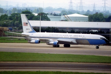 85-6973 · Boeing C-137C · (LHR / EGLL)