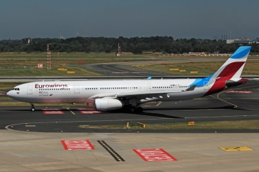OO-SFJ · Airbus A330-343 · (DUS / EDDL)