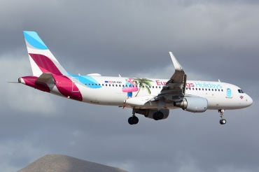 OE-IQD · Airbus A320-214 · (LPA / GCLP)