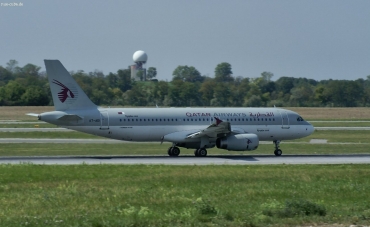 A7-ADI · Airbus A320-232 · (VIE / LOWW)