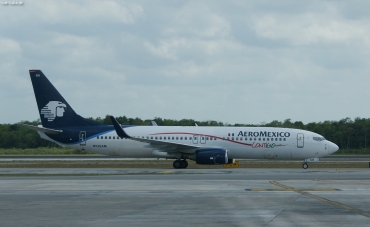 N520AM · Boeing 737-81Q(WL) · (CUN / MMUN)