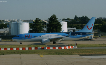 OO-TUV · Boeing 737-86J(WL) · (ORY / LFPO)