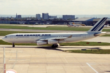 F-GLZD · Airbus A340-211 · (LHR / EGLL)