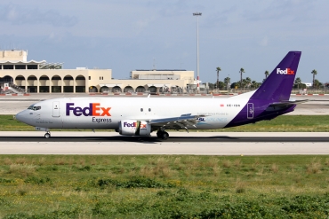 OE-IBW · Boeing 737-4Q8(SF) · (MLA / LMML)