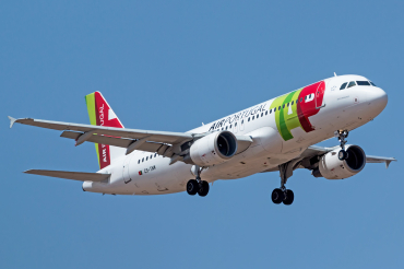 CS-TNW · Airbus A320-214 · (LPA / GCLP)