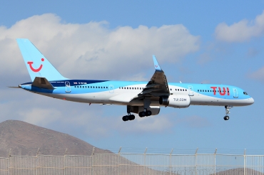 G-BYAW · Boeing 757-204(WL) · (LPA / GCLP)