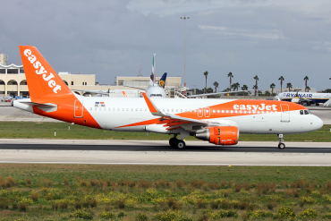 OE-INI · Airbus A320-214(WL) · (MLA / LMML)