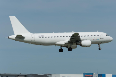 LZ-FSD · Airbus A320-214 · (WAW / EPWA)