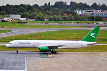 EZ-A014 · Boeing 757-22K · (BHX / EGBB)