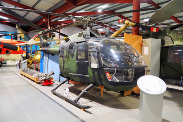 81+00 · MBB Bo-105M · -