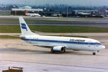 TF-FIB · Boeing 737-408 · (LHR / EGLL)