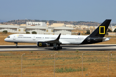 TF-LLL · Boeing 757-256(WL) · MLA / LMML