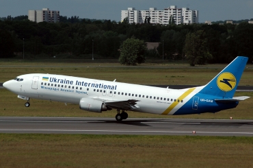 UR-GAM · Boeing 737-4Y0 · (TXL / EDDT)